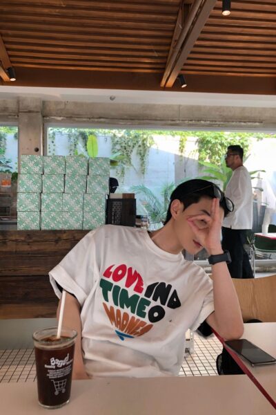 OWN 오운 러브 하트 그래픽 반팔 티 NEW SS